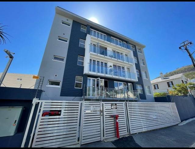 3 BEDROOM APARTMENT FOR SALE IN SEA POINT
